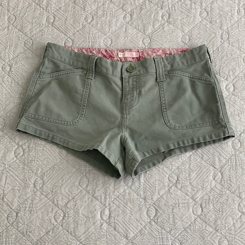 Abercrombie & Fitch khaki shorts